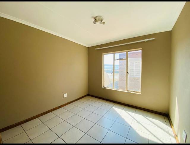 2 BEDROOM SECTIONAL TITLE FOR SALE IN WITFIELD